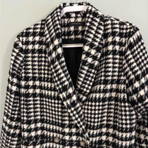 Ann Taylor Black & Ivory Houndstooth Relaxed Wool-Blend Jacket – Size S - Picture 4 of 12